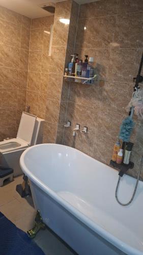 Bán nhà trung tâm Q3,khu phố thời trang- 8m x6m-5PN -7 WC - 3