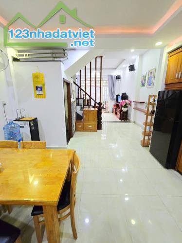 Bán Nhà Quận 2 Cũ, 57m², 3 Tầng, Gần BV Lê Văn Thịnh, Chỉ Hơn 6 Tỷ - 2
