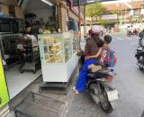 SANG NHƯỢNG TIỆM BÁNH – NHÀ NGUYÊN CĂN NGAY KHU TRƯỜNG HỌC, ĐÔNG HỌC SINH Và SINH VIÊN -