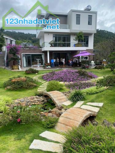 Cho thuê villa sân vườn 12 phòng ngủ gần đèo Pren Đà Lạt 35tr/tháng