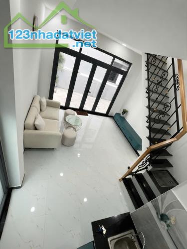 NGUYỄN THÁI SƠN - ĐẠI HỌC VĂN LANG - ĐẠI HỌC CÔNG NGHIỆP - VÀI BƯỚC QUA BÌNH THẠNH - 2