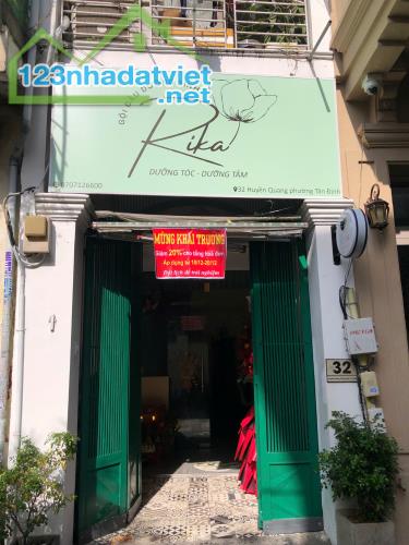 Bán nhà tại 32 Huyền Quang, Phường Tân Định, Quận 1, HCM.