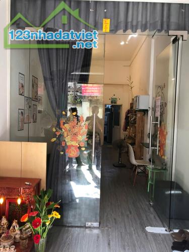 Bán nhà tại 32 Huyền Quang, Phường Tân Định, Quận 1, HCM. - 1