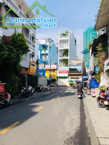 Bán nhà tại 32 Huyền Quang, Phường Tân Định, Quận 1, HCM. - 4