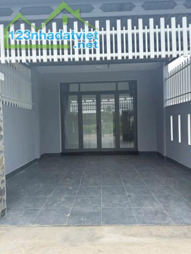 Bán gấp căn nhà cấp 4, SHR, 80m2, Xã Phước Vĩnh An, Giá 850 Triệu. - 1