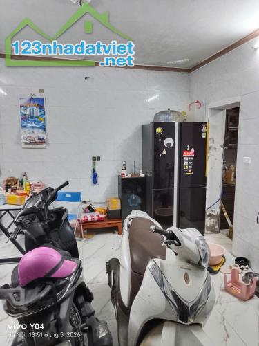 Cho thuê nhà ngõ phố Khâm Thiên Đống Đa 30m x 3 tầng, giá 8tr/tháng - 3