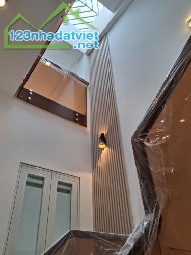SÁT MẶT TIỀN LÊ VĂN QUỚI - NHÀ THANG MÁY, FULL NỘI THẤT, 280M² SÀN - 5