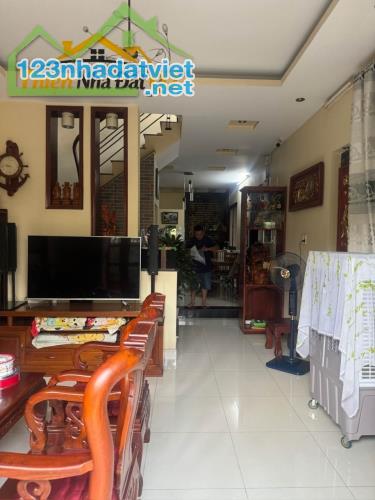 🔥 CĂN GÓC 3 TẦNG Q2 – NGANG 7M – GẦN LÊ VĂN THỊNH – GARA Ô TÔ – GIÁ 13.2 TỶ 🔥 - 1