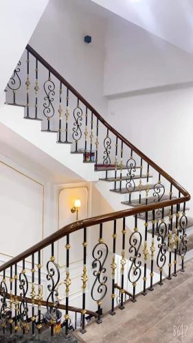 Tôi cho thuê nhà, 94m2- 5T, Hoàng Cầu, La Thành, Đặng Tiến Đông -26 tr - 2