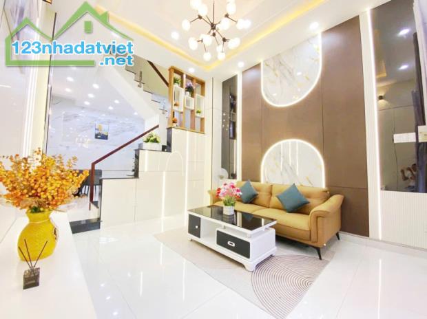 NHÀ ĐẸP PHẠM VĂN CHIÊU, GÒ VẤP  – GẦN EMART 2 – HẺM XE HƠI– 4 PN - GIÁ 6.55 TỶ TL - 1