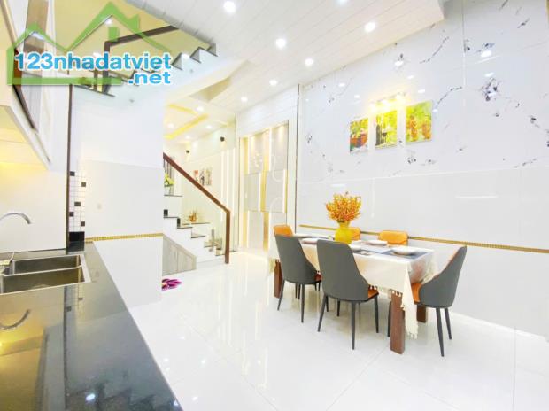 NHÀ ĐẸP PHẠM VĂN CHIÊU, GÒ VẤP  – GẦN EMART 2 – HẺM XE HƠI– 4 PN - GIÁ 6.55 TỶ TL - 3
