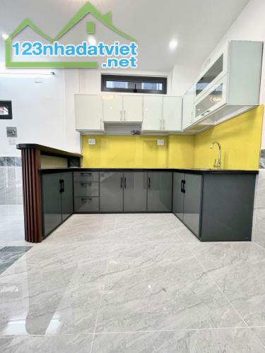 Bán Nhà Quận 3 - Nhà Mới 100% - 5 Tầng - 4PN - Nhỉnh 8 Tỷ - 3