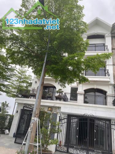 Cho thuê nhà KĐT VOV. DT 92m x 5T, đã hoàn thiện. Giá 36tr/tháng.LH : 0964769634