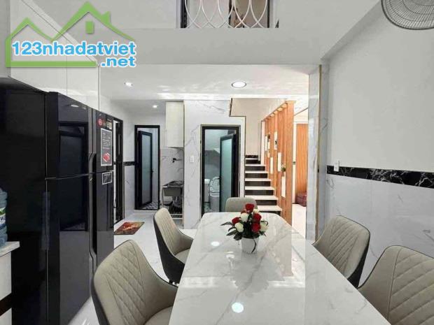 📌Bán Nhà phố Quận Gò Vấp Giá Rẻ 9.4 tỷ — Đầu Tư Sinh Lời - 1