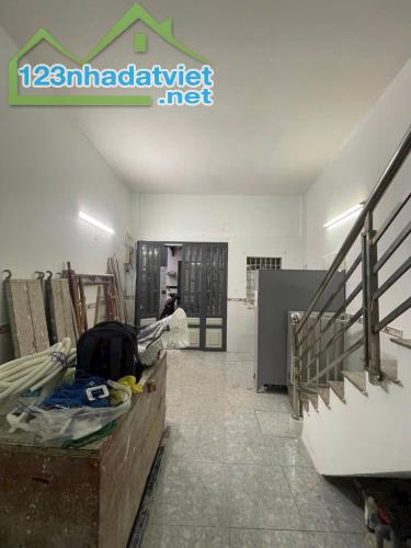 Nhà NGON, BỔ, RẺ ngay tại PHẠM VĂN CHIÊU, Gò Vấp - 2 TẦNG, 4.5x9m - chỉ NHỈNH 2 TỶ
