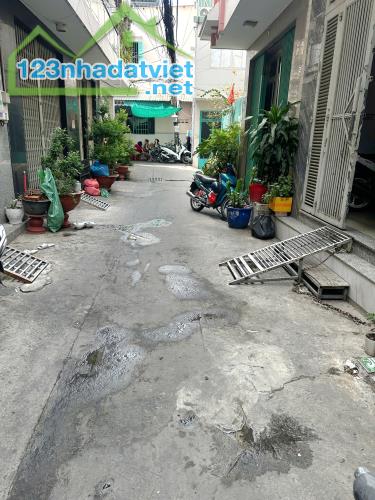 Nhà cấp 4 hẻm 3m 154 Âu Dương Lân P3Q8 P.Chánh Hưng - 4