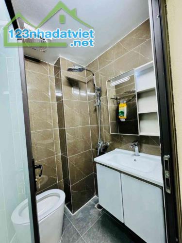 Bán nhà riêng Trần Khát Chân-Hai Bà Trưng DT42x5T,thang máy, lô góc thoáng, sân rộng 5m - 3