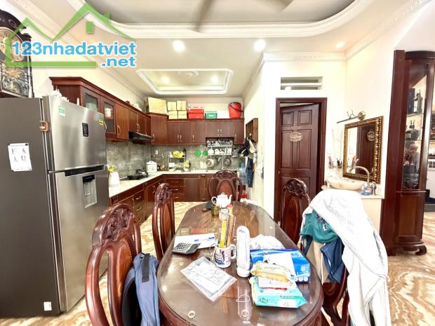 Biệt thự mini Thống Nhất P.15 Gò Vấp 3 tầng ngang 6.5m 115m2 giá 13.6 tỷ - 4