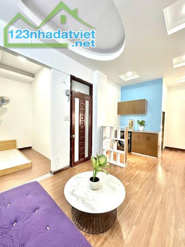 Dòng tiền 40tr/tháng, 5x22, Hậu 8m, Góc 3 mặt thoáng cực đẹp