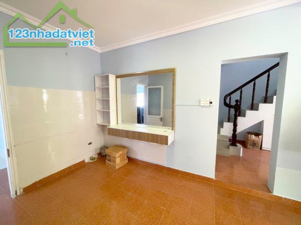 Cho thuê Villa nguyên căn Yersin phường 9 đà lạt giá 18tr - 3