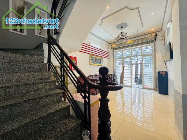17. Nhà 2 lầu full nội thất – Giá chỉ 7 triệu Võ Trường Toản - 2