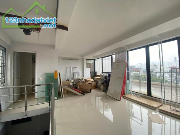 CHO THUÊ TẦNG 2 – THE GRAND CHARMING | 200M² | GIÁ TỐT - 1