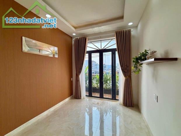 Bán nhà mặt t.i.ề.n đường Q.8. Đường trước nhà 12m. - 7