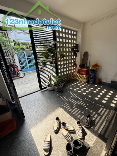BÁN NHÀ HẺM XE HƠI TỈNH LỘ 10 BÌNH TÂN --100M2--GIÁ CHỈ :4,15 TỶ (TL) - 2
