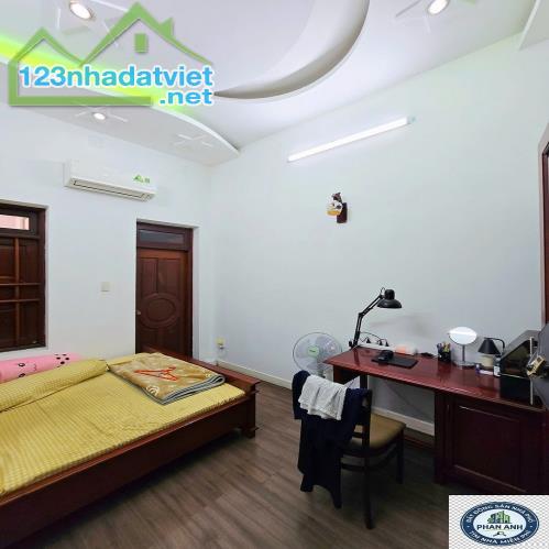 Tìm mỏi mắt khu Phước Long mới có một căn ngang 6m bề thế thế này! 138m² đất, chỉ 13 tỏi.. - 2