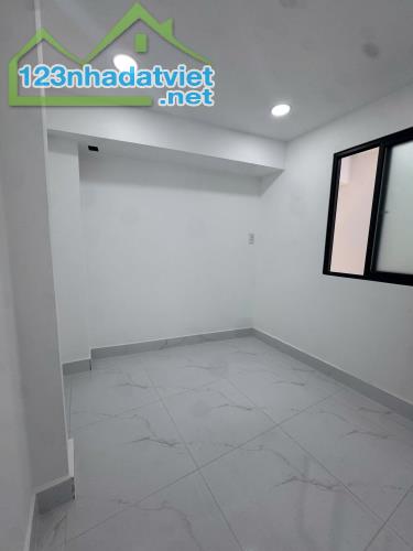 🔥 DƯỚI 3T NHÀ 2 TẦNG BTCT - NỞ HẬU - KHU TÊN LỬA🔥 - 4