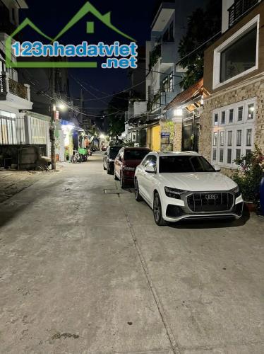 CHIẾN LƯỢC - BÌNH TÂN HẺM XE HƠI 49M2 5 TẦNG ĐÚC 5PN 4WC CHỈ 5.5 TỶ - 2