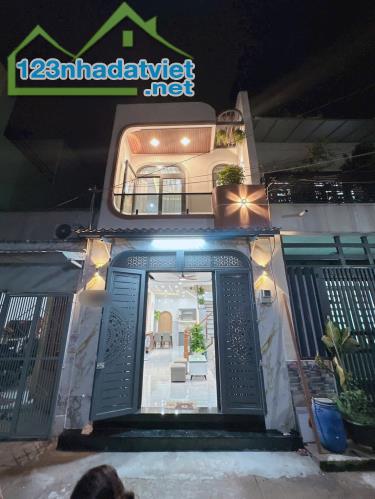 🔥 GIẢM NGAY 200🍠 – NHÀ GIÁP TÊN LỬA, ĐƯỜNG 6M, CHỈ CÒN 5.38T!