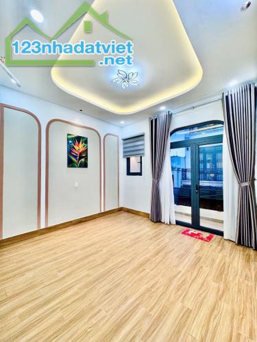 🔥 GIẢM NGAY 200🍠 – NHÀ GIÁP TÊN LỬA, ĐƯỜNG 6M, CHỈ CÒN 5.38T! - 4