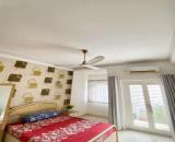 Bán nhà mặt t.i.ề.n khu phân lô bàn cờ P.4 Q.8. Diện tích 60m2. Kết cấu 5 tầng 4PN 4WC.