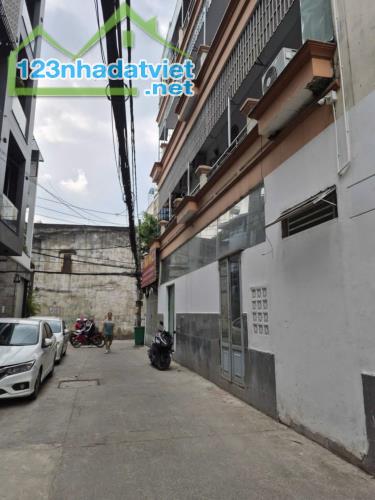 🏠 CHDV LÔ GÓC 18 PHÒNG - GIÁP NGÃ 4 QUANG TRUNG & PHẠM VĂN CHIÊU GV - HẺM 6M THÔNG - 120m - 3