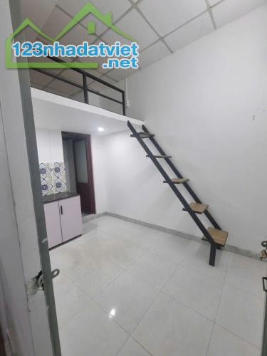 🏠 CHDV LÔ GÓC 18 PHÒNG - GIÁP NGÃ 4 QUANG TRUNG & PHẠM VĂN CHIÊU GV - HẺM 6M THÔNG - 120m - 5