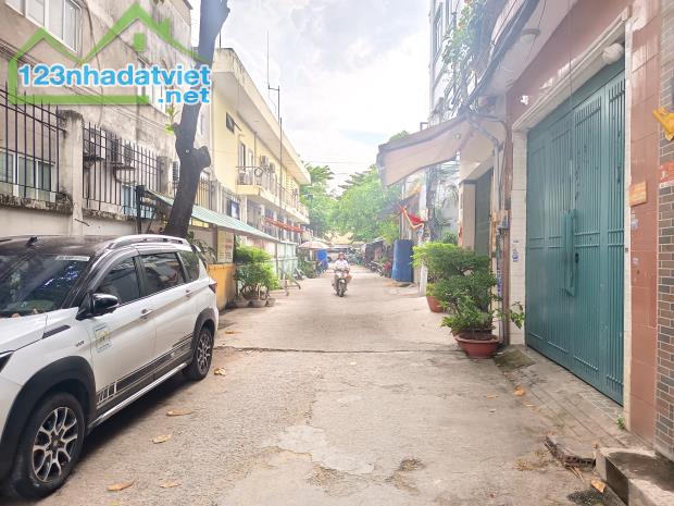 64M2 6 TẦNG 7 PHÒNG THANG MÁY - GIÁ 10.2 TỶ - BÁN NHÀ DƯƠNG QUẢNG HÀM SÁT ĐH VĂN LANG