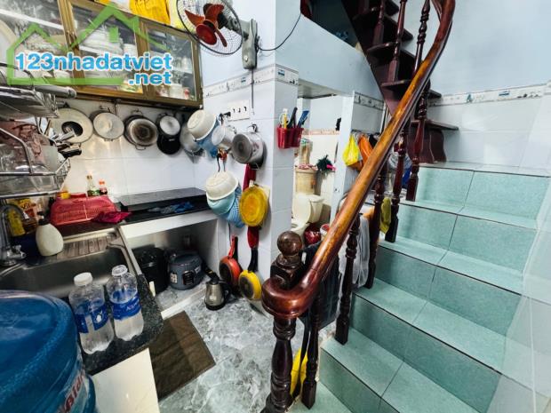 [KH027*] Cơ hội đầu tư CHDV sát Emart Phan Huy Ích, 50m2 giá 4.x tỷ - 1