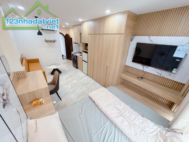 BÁN CHDV 6 TẦNG THANG MÁY ĐƯỜNG CMT8 QUẬN 3, 68TR/THÁNG