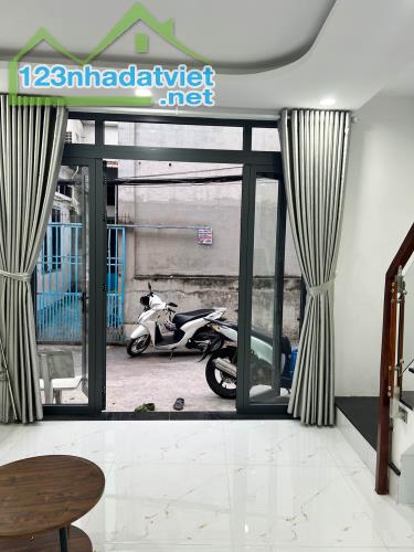 NHÀ MỚI 2 TẦNG Giá 4,8 TỶ-  GẦN METRO THỦ ĐỨC - CƠ HỘI ĐÁNG ĐỂ THAM KHẢO - 1
