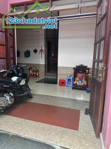 Bán Tòa CHDV 4 Tầng 115m2(9mx13m) Doanh Thu 75 triệu/Tháng-Mặt Tiền Đường Số Trần Não,Q2 - 2