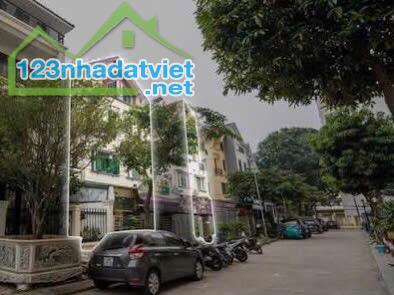 Tố Hữu - Biệt thự 150m² mặt tiền 6,5m - Lô góc 3 thoáng - Đường 3 ô tô tránh - 36 tỷ