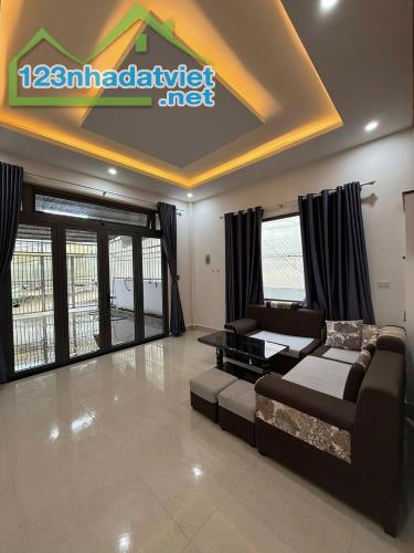 Cho thuê nhà nguyên căn 3 phòng Vạn Kiếp Phường 8 Đà Lạt