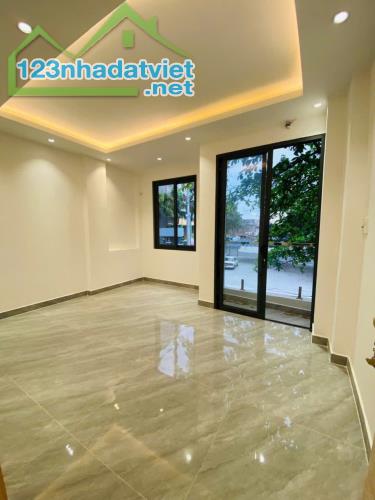 MẶT TIỀN PHẠM HÙNG- 3 TẦNG - HẺM 6M - 60M2 - CHỈ 6,1 TỶ - 1