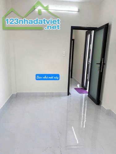 BÁN NHÀ 3 Tầng MỚI XÂY, DTSD 60m, LƯU HỮU PHƯỚC P15Q8, CHỈ CÓ 2ty600 - 2
