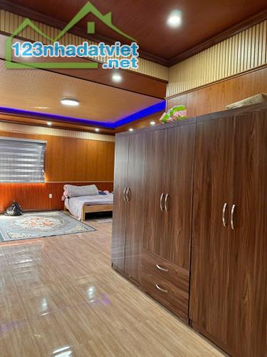 Cho thuê nhà 5 phòng Khởi Nghĩa Bắc Sơn phường 10 Đà Lạt 20 triệu/tháng - 2