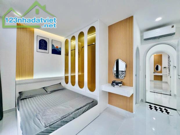 CHỈ 7.3 TỶ – CĂN GÓC 2 MẶT THOÁNG – HẺM 7M - GẦN THÍCH  QUẢNG ĐỨC - SÂN BAY TSN - 4