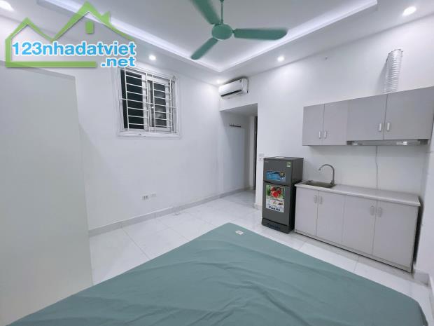 XÁCH VALI VÀO Ở LUÔN - PHÒNG STUDIO FULL ĐỒ ĐƯỜNG LÁNG - 1