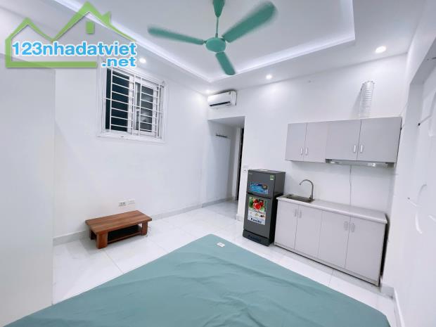 XÁCH VALI VÀO Ở LUÔN - PHÒNG STUDIO FULL ĐỒ ĐƯỜNG LÁNG - 4