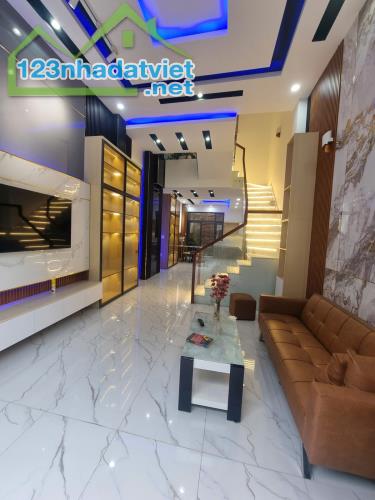 🏡✨ NHÀ MỚI 100% T X – THIẾT KẾ LỆCH TẦNG HIỆN ĐẠI – FULL NỘI THẤT CAO CẤP – CHỈ 5.6 TỶ ✨ - 4